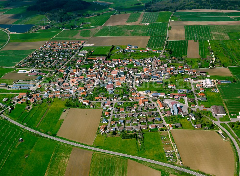 Aerial photograph Suppingen - Residential area - mixed development of a multi-family housing estate and single-family housing estate in Suppingen in the state Baden-Wuerttemberg, Germany