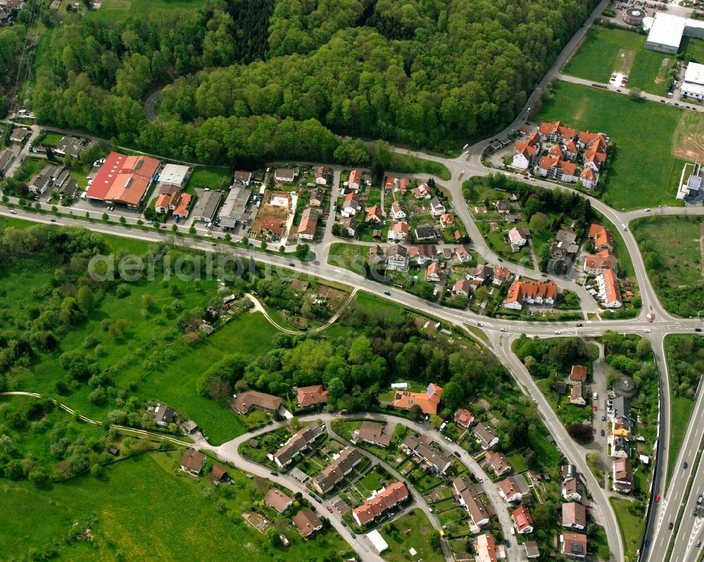 Uhingen from above - Residential area - mixed development of a multi-family housing estate and single-family housing estate in Uhingen in the state Baden-Wuerttemberg, Germany