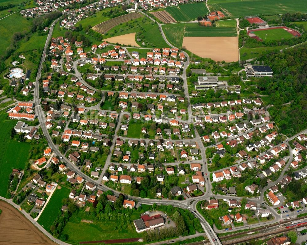 Aerial photograph Uhingen - Residential area - mixed development of a multi-family housing estate and single-family housing estate in Uhingen in the state Baden-Wuerttemberg, Germany