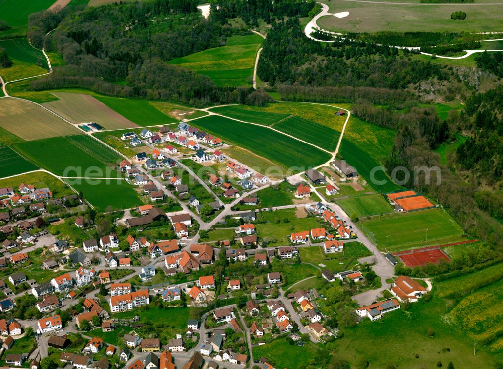 Aerial photograph Ulm - Residential area - mixed development of a multi-family housing estate and single-family housing estate in Ulm in the state Baden-Wuerttemberg, Germany