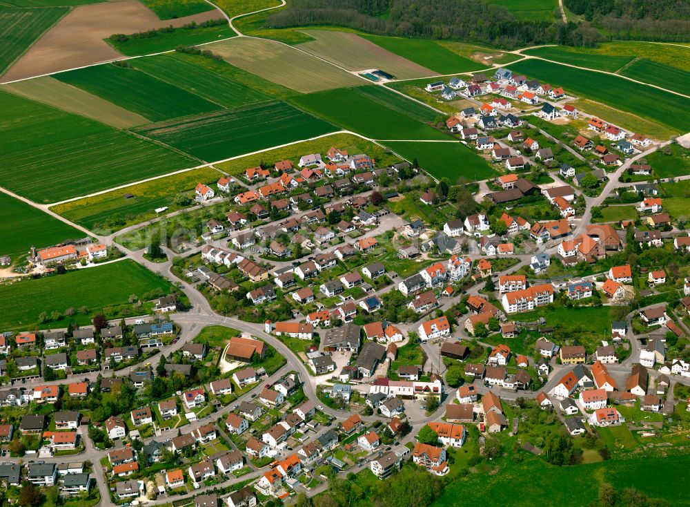 Ulm from the bird's eye view: Residential area - mixed development of a multi-family housing estate and single-family housing estate in Ulm in the state Baden-Wuerttemberg, Germany