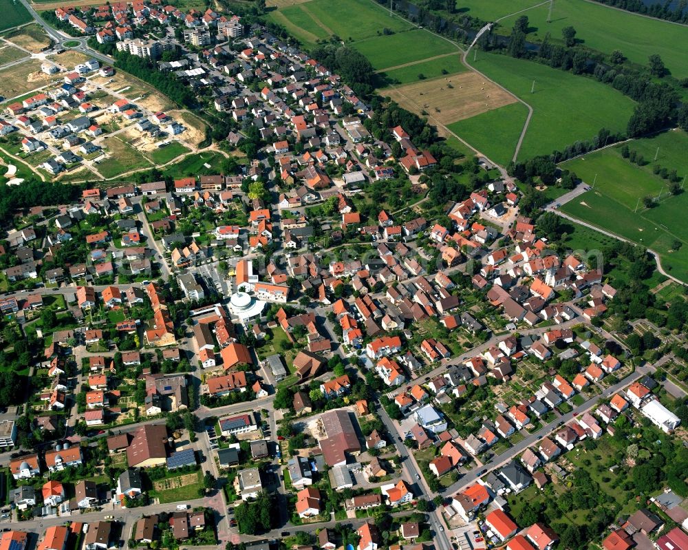 Untereisesheim from above - Residential area - mixed development of a multi-family housing estate and single-family housing estate in Untereisesheim in the state Baden-Wuerttemberg, Germany