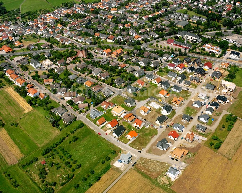 Aerial photograph Watzenborn-Steinberg - Residential area - mixed development of a multi-family housing estate and single-family housing estate in Watzenborn-Steinberg in the state Hesse, Germany