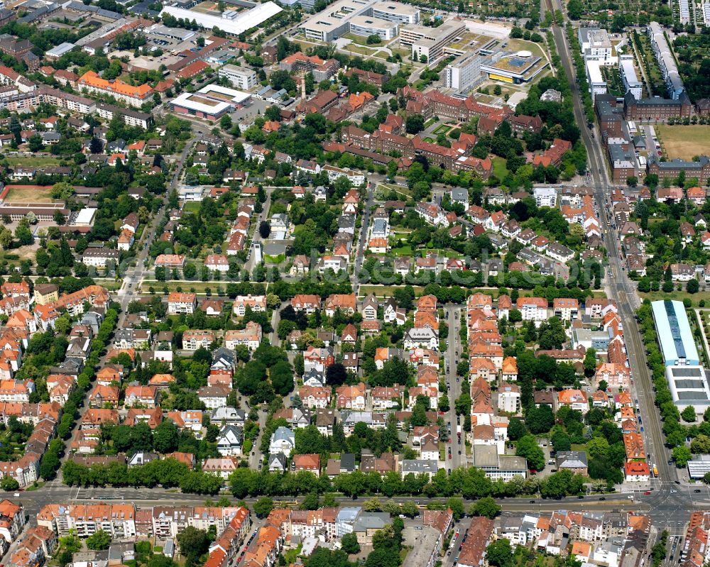 Aerial image Weststadt - Residential area - mixed development of a multi-family housing estate and single-family housing estate in Weststadt in the state Baden-Wuerttemberg, Germany