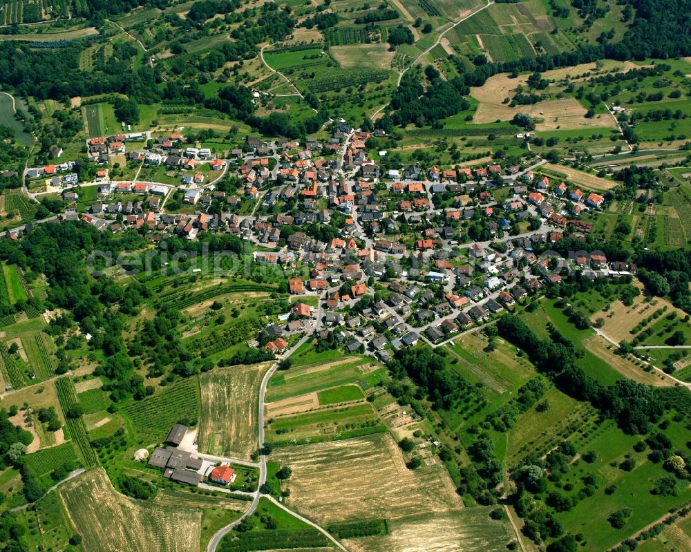 Winden from the bird's eye view: Residential area - mixed development of a multi-family housing estate and single-family housing estate in Winden in the state Baden-Wuerttemberg, Germany