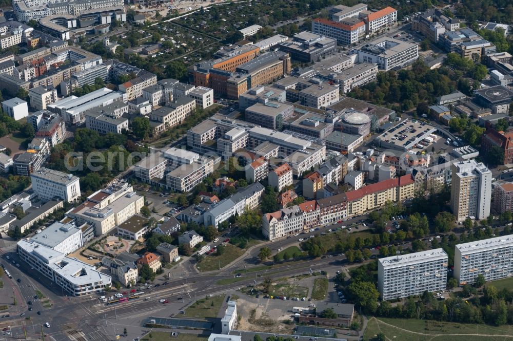 Leipzig from above - Residential area - mixed development of a multi-family housing estate and single-family housing estate in Zentrum-Suedost in the state Saxony, Germany