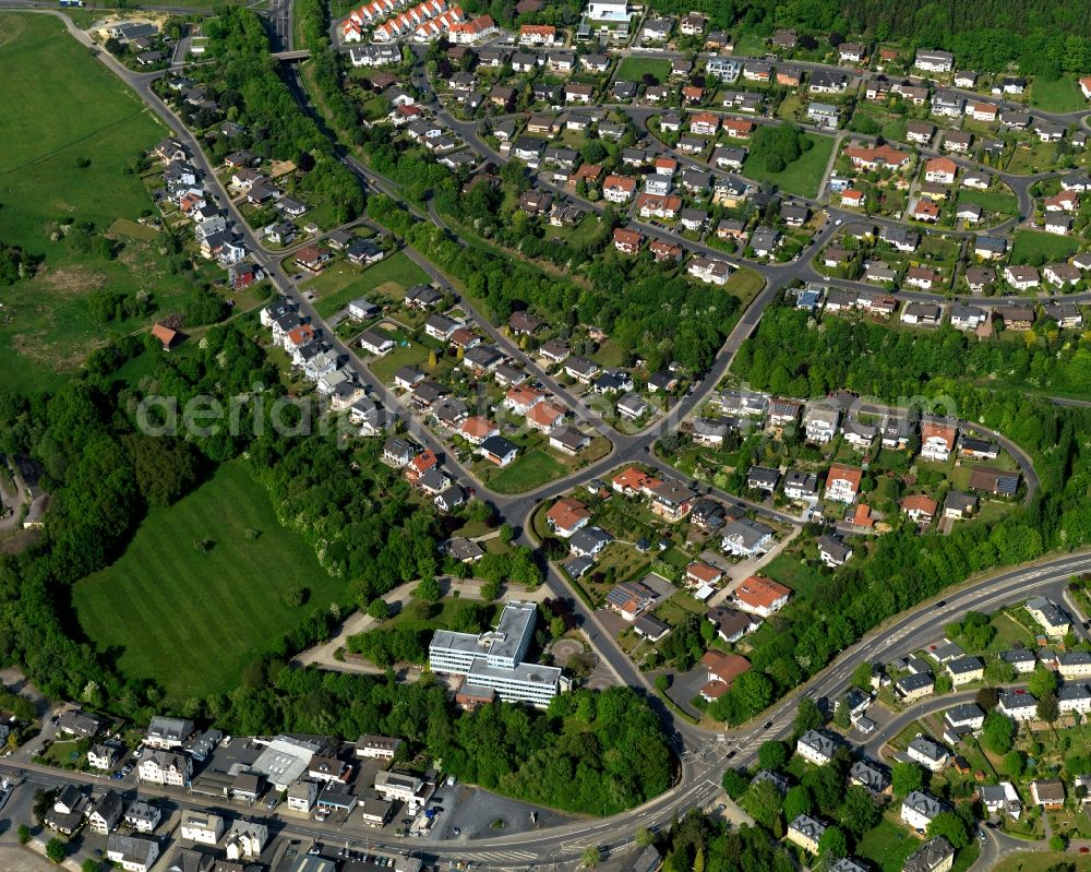 Aerial photograph Montabaur - Residential area in Montabaur in the state Rhineland-Palatinate. The official tourist resort is the seat of administration of the county district of Westerwald. The town is an economic centre of the region and know for its castle and train station