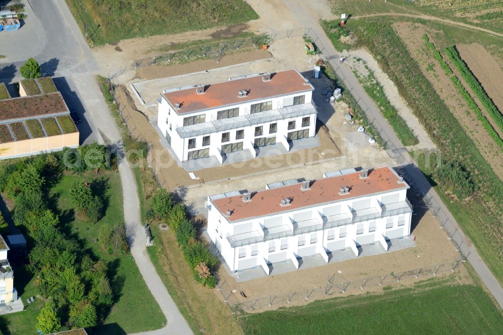 Aerial image München - Residential area of a new row house settlement in Munich in the state Bavaria