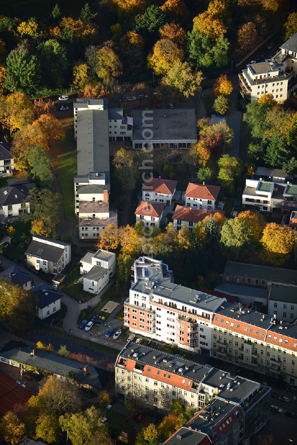 Berlin Pankow from the bird's eye view: Residential area on the road Pichelswerder - Wollankstrasse in Berlin - Pankow