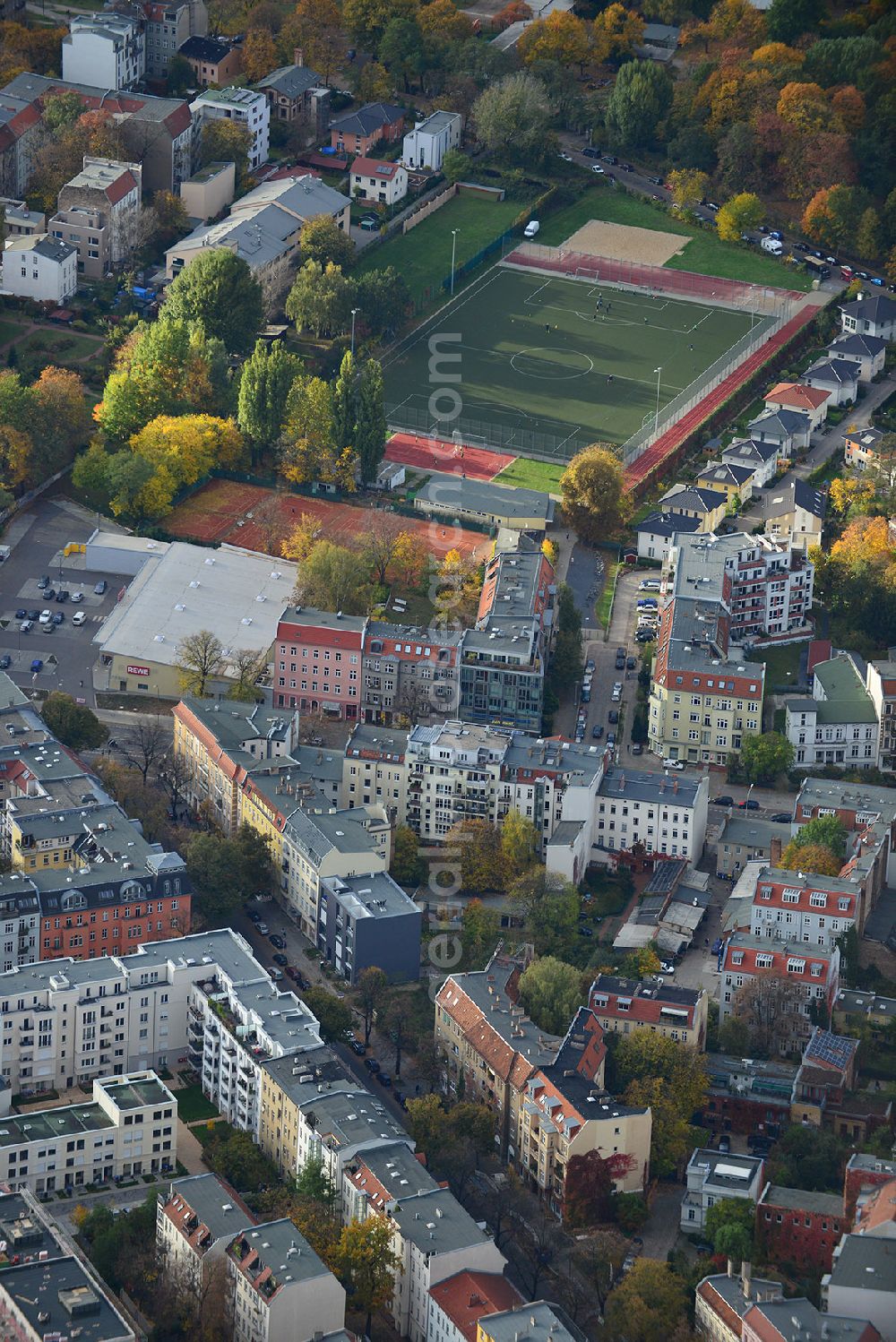 Aerial image Berlin Pankow - Residential area on the road Pichelswerder - Wollankstrasse in Berlin - Pankow