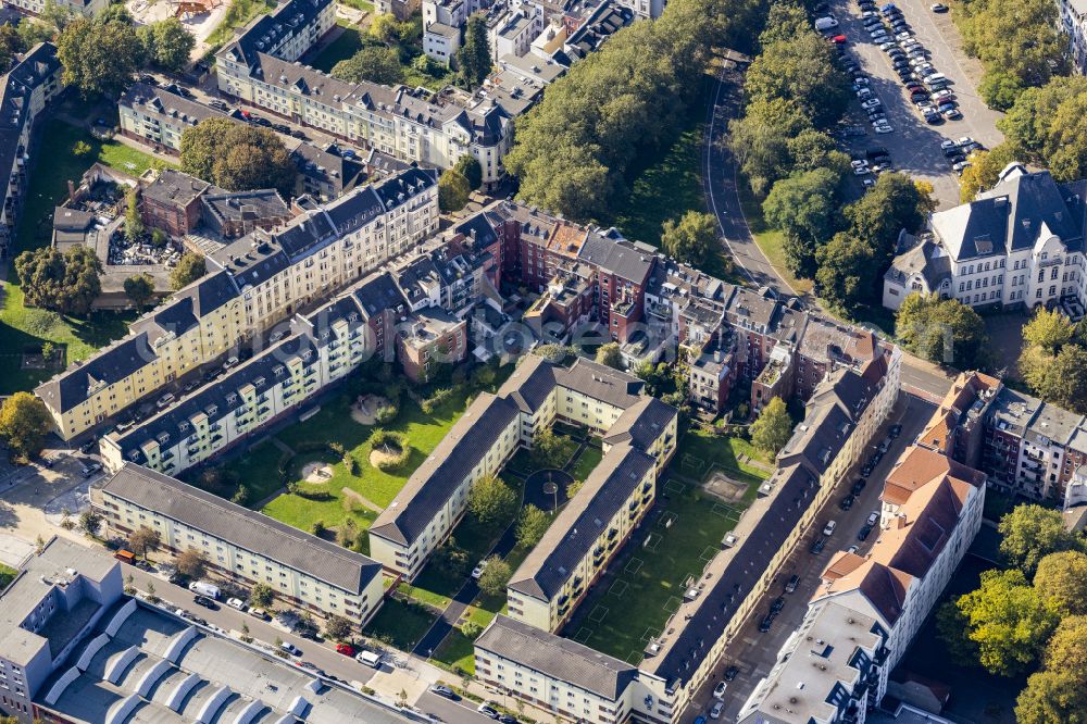 Aachen from the bird's eye view: Multi-family residential area in the form of a row house settlement on street Talstrasse in Aachen in the state North Rhine-Westphalia, Germany