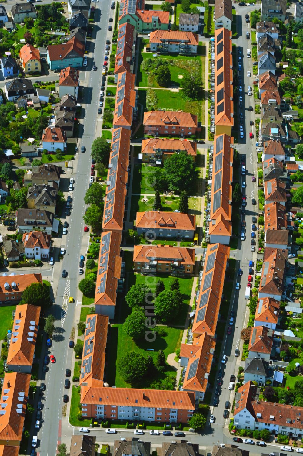 Aerial image Bielefeld - Multi-family residential area in the form of a row house settlement on street Am Sudholz in Bielefeld in the state North Rhine-Westphalia, Germany