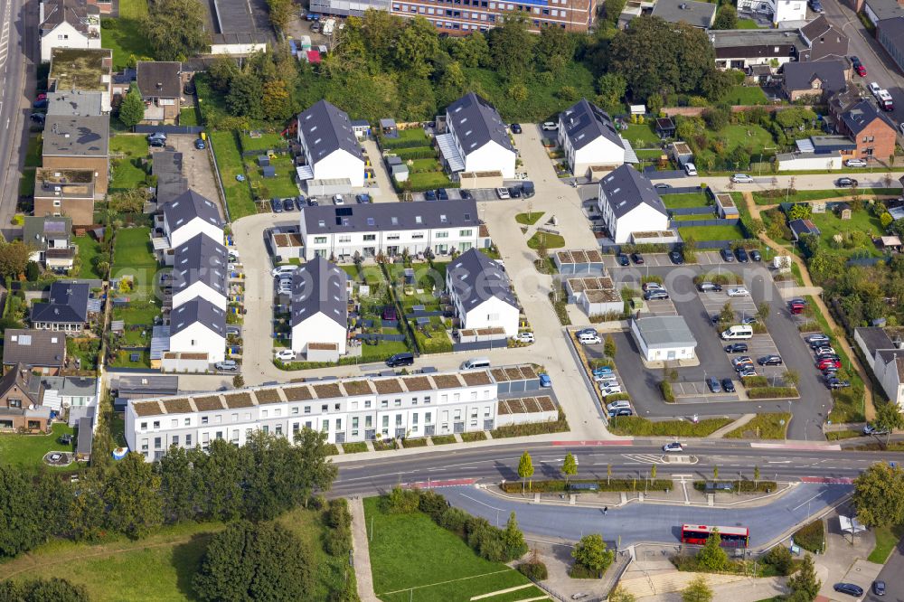 Dülken from above - Multi-family residential area in the form of a row house settlement on street Jean- Guesken-Ring in Duelken in the state North Rhine-Westphalia, Germany