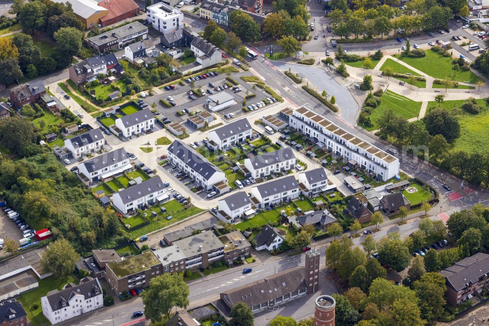 Dülken from the bird's eye view: Multi-family residential area in the form of a row house settlement on street Jean- Guesken-Ring in Duelken in the state North Rhine-Westphalia, Germany