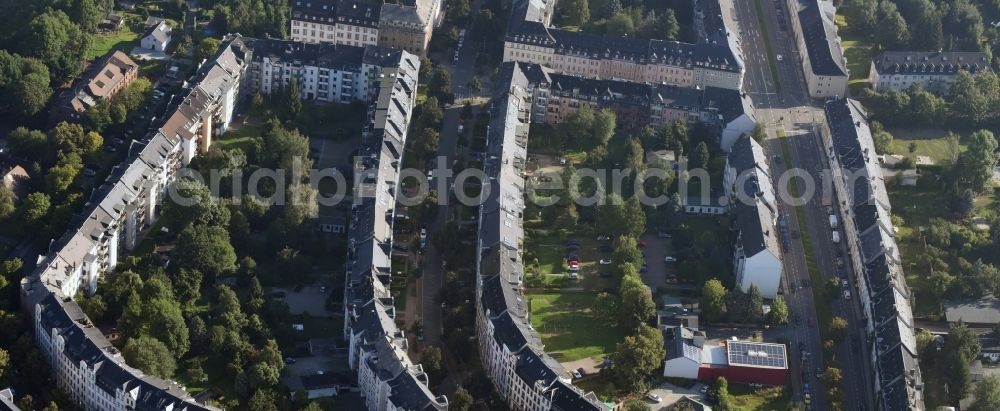 Aerial image Chemnitz - Residential area of a row house settlement along the Zeissstrasse and the Frankenberger Strasse in Chemnitz in the state Saxony