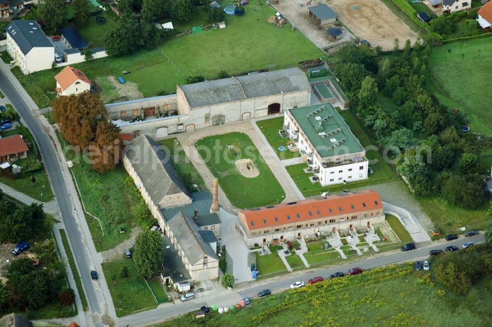 Hoppegarten from above - Residential area a row house settlement An of Feuerwehr corner Rudolf-Breitscheid-Strasse in Hoppegarten in the state Brandenburg, Germany