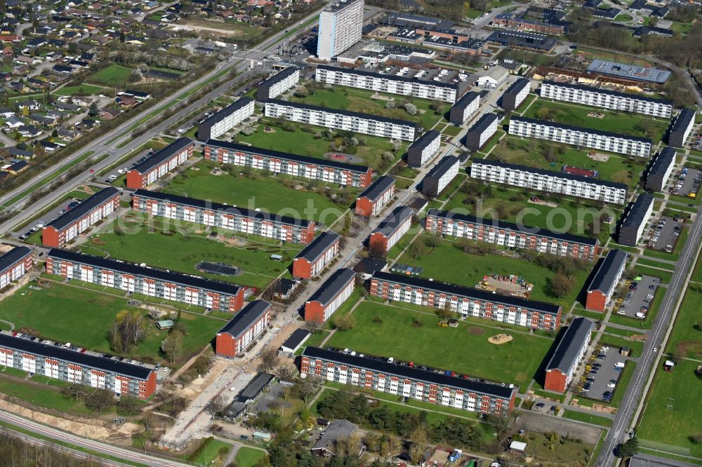 Aerial photograph Ballerup - Residential area a row house settlement Hedeparken in Ballerup in Region Hovedstaden, Denmark