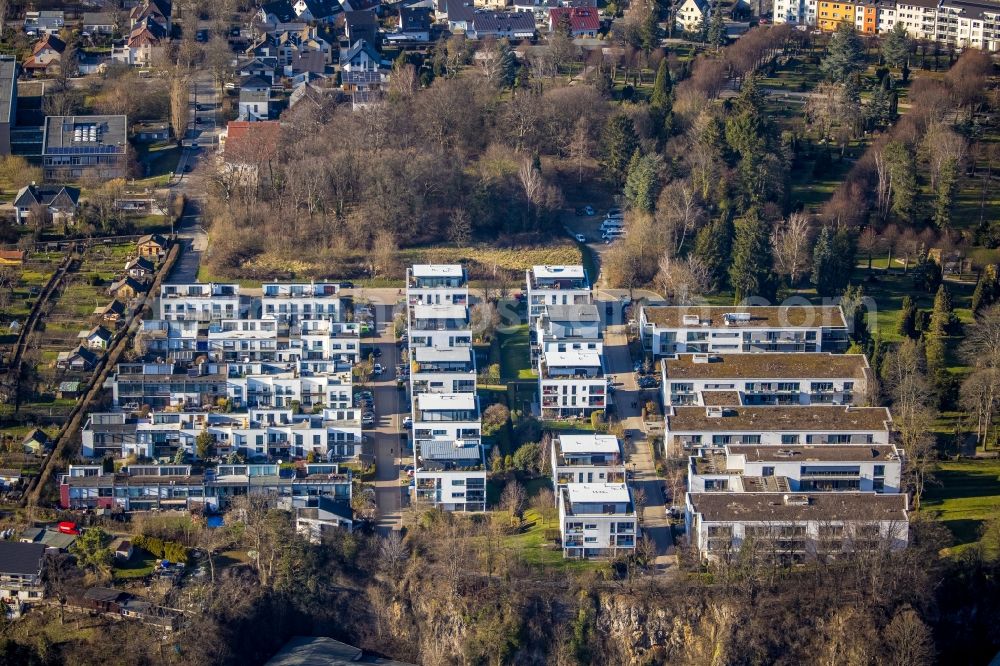 Aerial photograph Hagen - Residential area a row house settlement with a retirement home on Hermesstrasse - Thuenenstrasse in the district Hagen-Mitte in Hagen at Ruhrgebiet in the state North Rhine-Westphalia, Germany