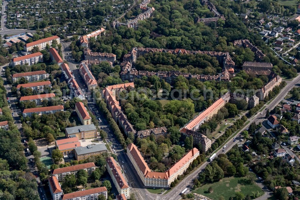 Leipzig from above - Residential area a row house settlement Herrmann-Meyer-Strasse in the district Kleinzschocher in Leipzig in the state Saxony, Germany