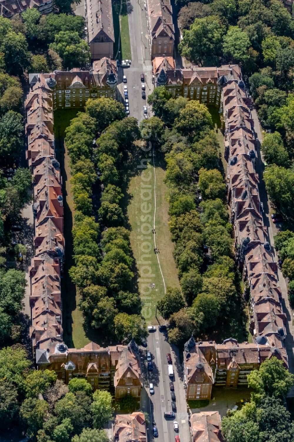 Aerial image Leipzig - Residential area a row house settlement Herrmann-Meyer-Strasse in the district Kleinzschocher in Leipzig in the state Saxony, Germany