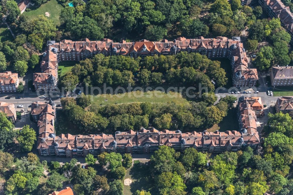 Aerial photograph Leipzig - Residential area a row house settlement Herrmann-Meyer-Strasse in the district Kleinzschocher in Leipzig in the state Saxony, Germany