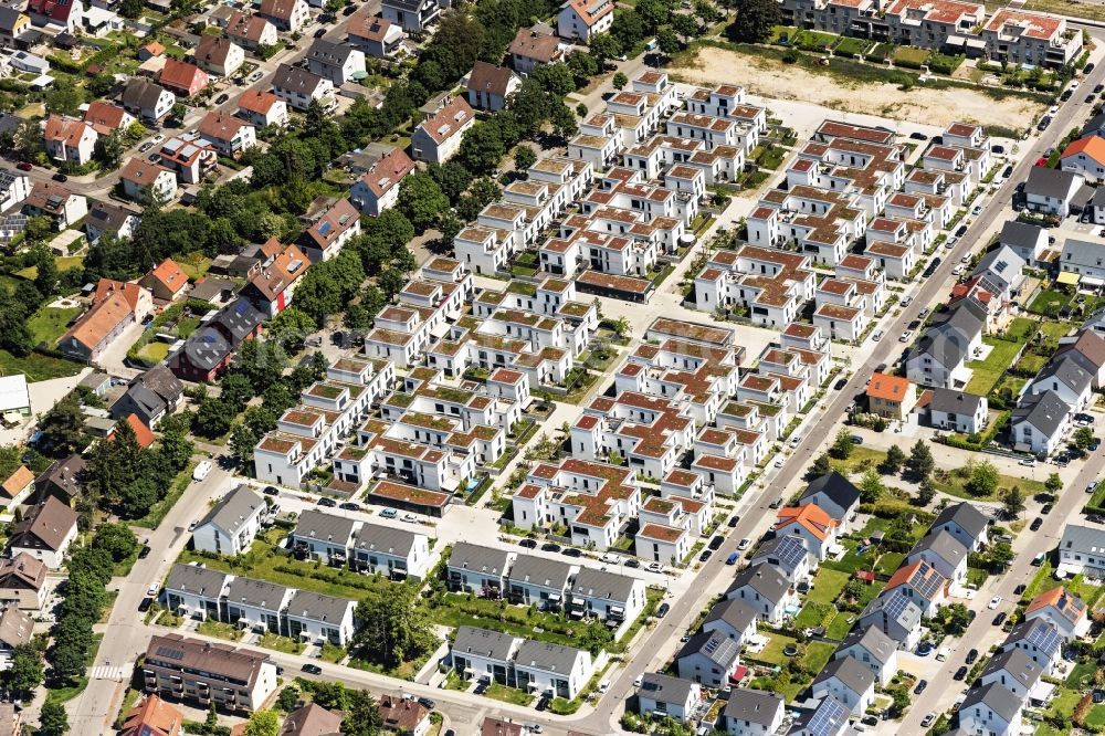 Aerial image Karlsruhe - Residential area a row house settlement in Karlsruhe in the state Baden-Wuerttemberg, Germany