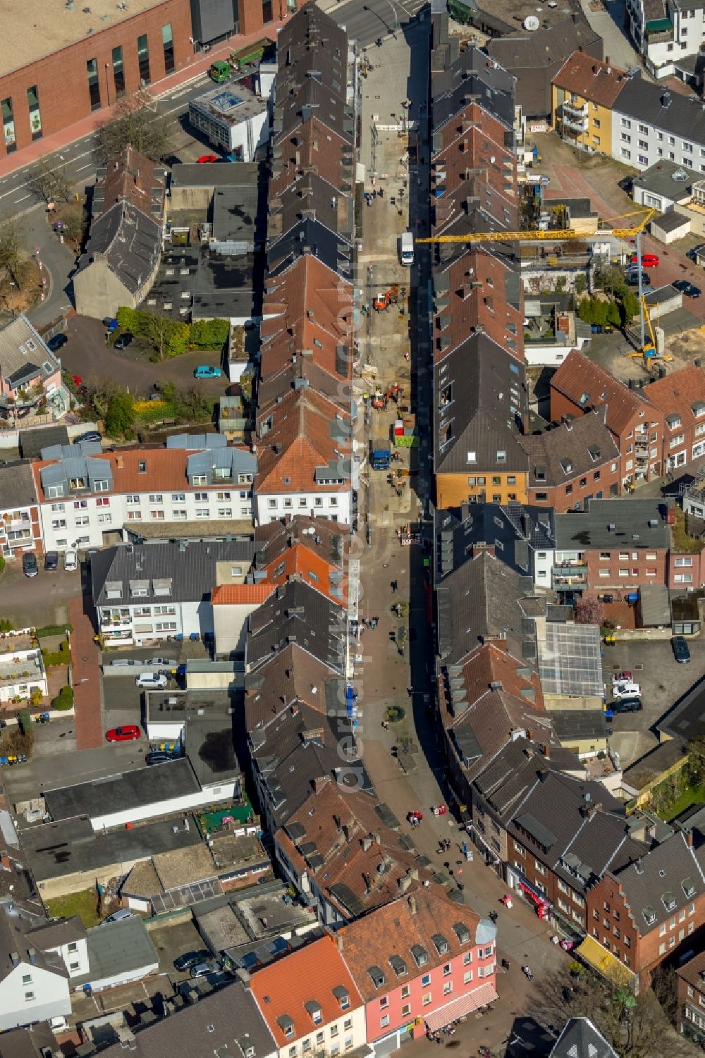 Dorsten from above - Residential area a row house settlement Lippestrasse in Dorsten in the state North Rhine-Westphalia, Germany