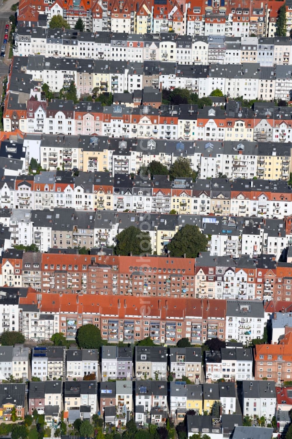 Lübeck from above - Residential area a row house settlement Morkerkestrasse - Reiherstieg - Attendornstrasse in Luebeck in the state Schleswig-Holstein, Germany