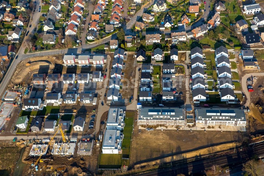 Aerial photograph Essen - Residential area a row house settlement Breloher Steig on Beulestrasse - Helene-Mueller-Weg in Essen in the state North Rhine-Westphalia