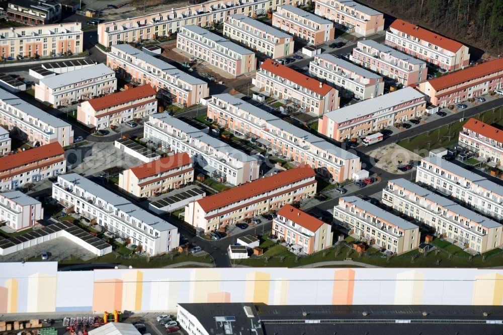 Feucht from above - Residential area a row house settlement „ParkSide“ Am Reichswald in Feucht in the state Bavaria