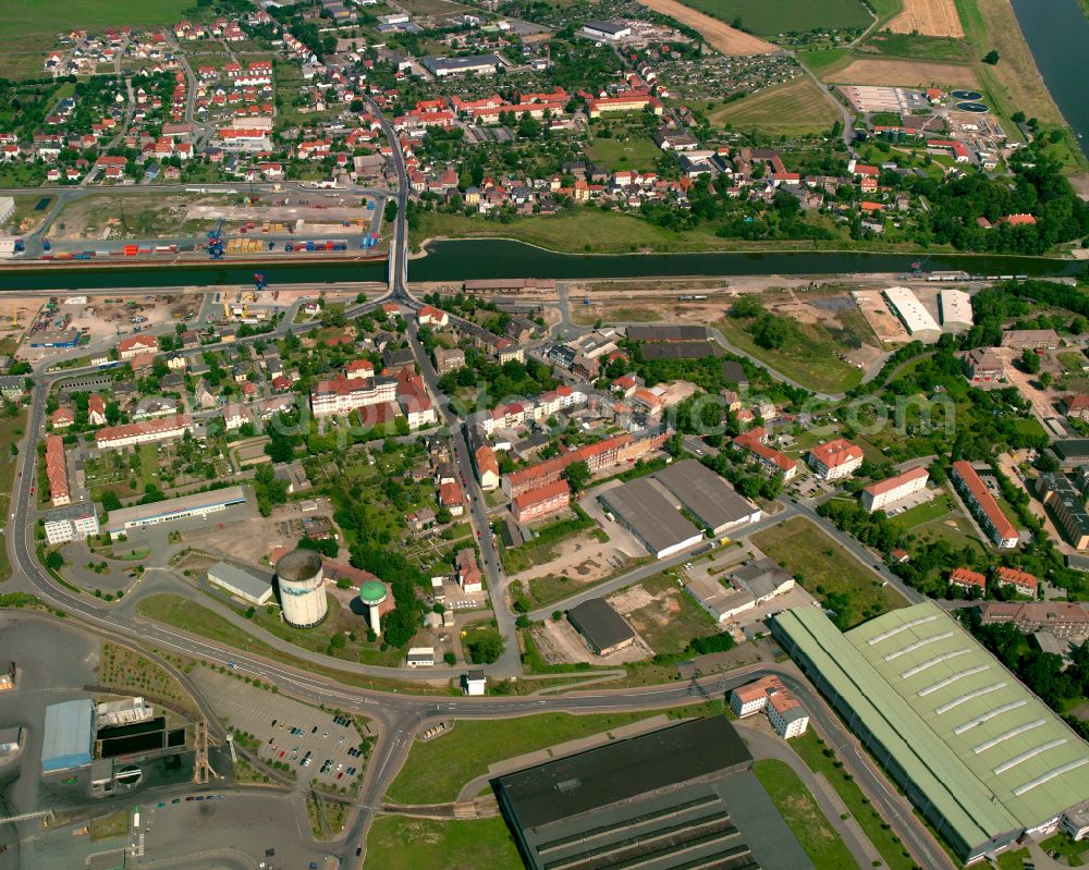 Riesa from above - Residential area a row house settlement in Riesa in the state Saxony, Germany