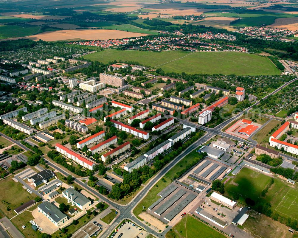 Aerial image Riesa - Residential area a row house settlement in Riesa in the state Saxony, Germany