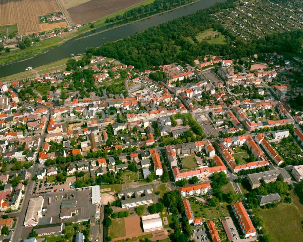 Riesa from the bird's eye view: Residential area a row house settlement in Riesa in the state Saxony, Germany