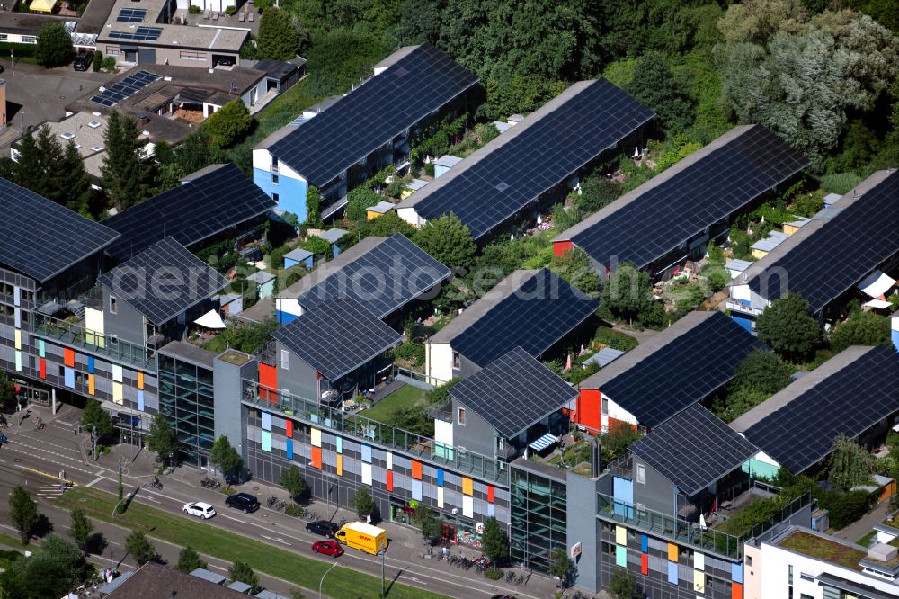 Aerial photograph Freiburg im Breisgau - Residential area Sunship sunship with photovoltaics on the roof in Freiburg im Breisgau in the state Baden-Wurttemberg, Germany