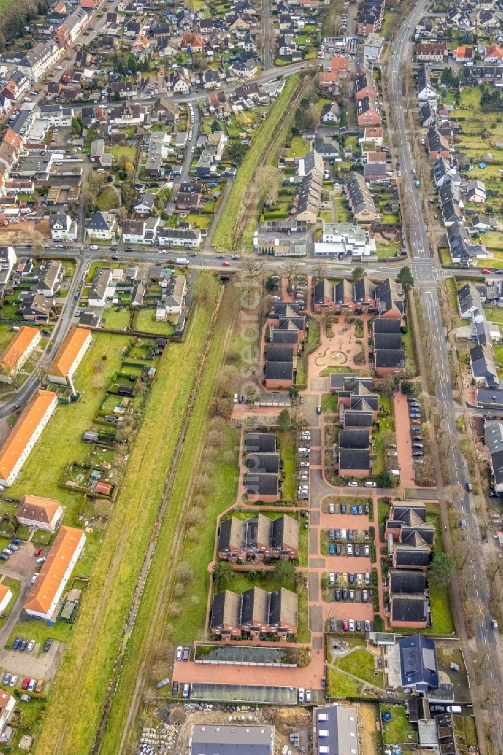 Hamm from above - Residential area a row house settlement Zum Torksfeld in the district Herringen in Hamm at Ruhrgebiet in the state North Rhine-Westphalia, Germany