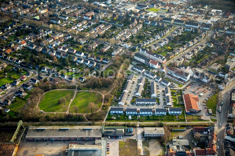 Aerial image Gelsenkirchen - Residential area of a row house settlement in Gelsenkirchen in the state of North Rhine-Westphalia