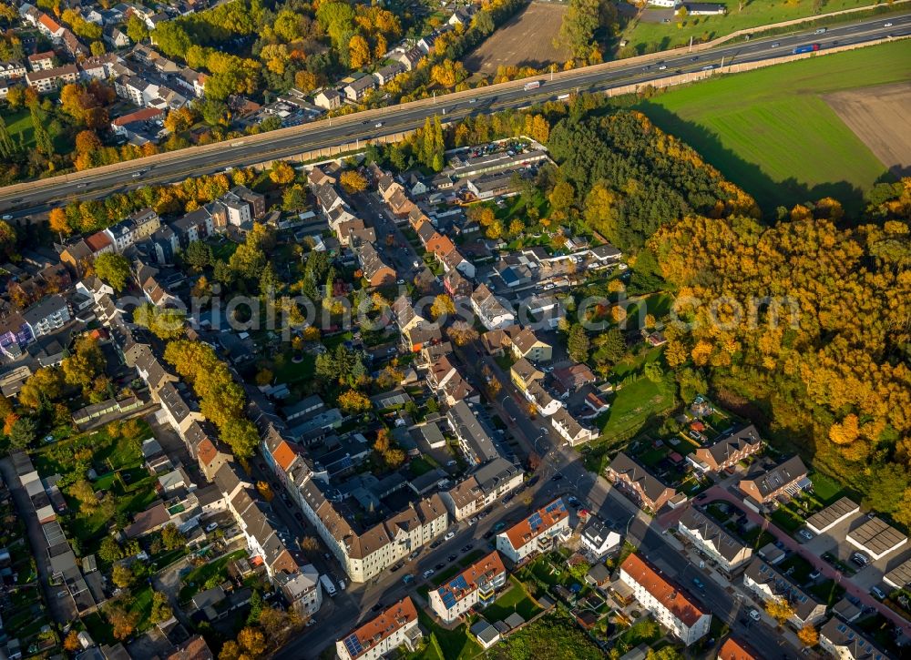 Aerial image Gladbeck - Residential area in the South of federal motorway A2 along Landstrasse street in Gladbeck in the state of North Rhine-Westphalia