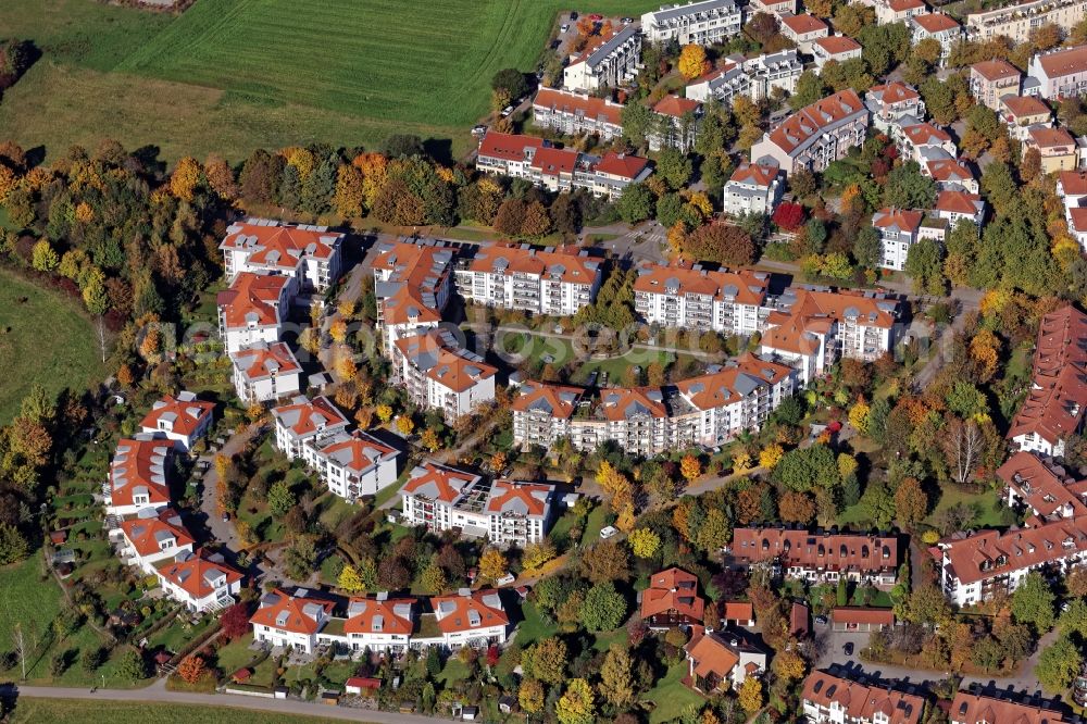 Taufkirchen from above - Residential area of a multi-family house settlement in Taufkirchen in the state Bavaria