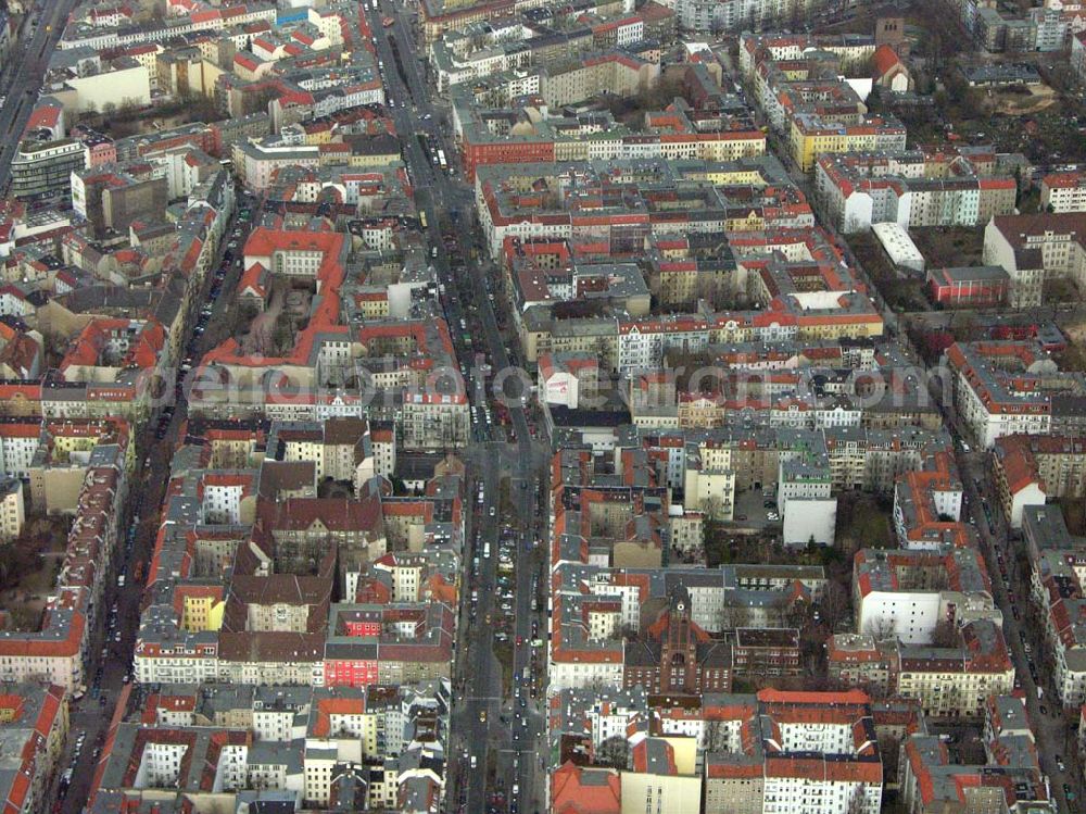 Aerial photograph Berlin/ Neukölln - Blick auf die Wohngebiete im Bereich Sonnenallee, Weichselstraße, Pannierstraße, Fuldastraße und Reuterstraße in Berlin - Neukölln.