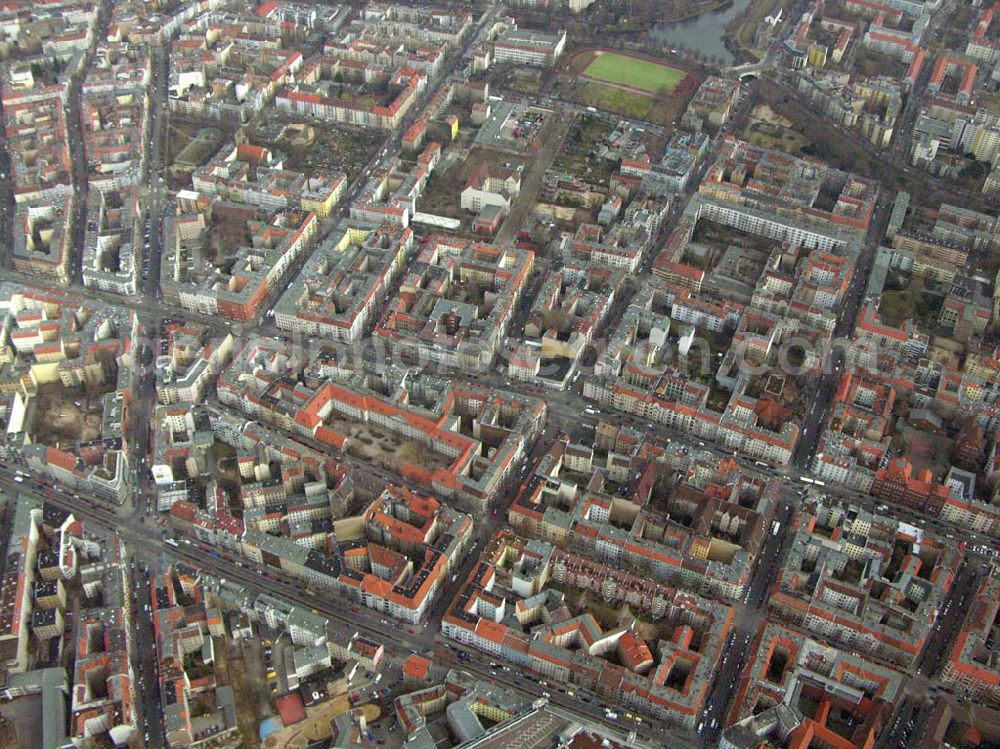 Aerial image Berlin/ Neukölln - Blick auf die Wohngebiete im Bereich Sonnenallee, Weichselstraße, Pannierstraße, Fuldastraße und Reuterstraße in Berlin - Neukölln.