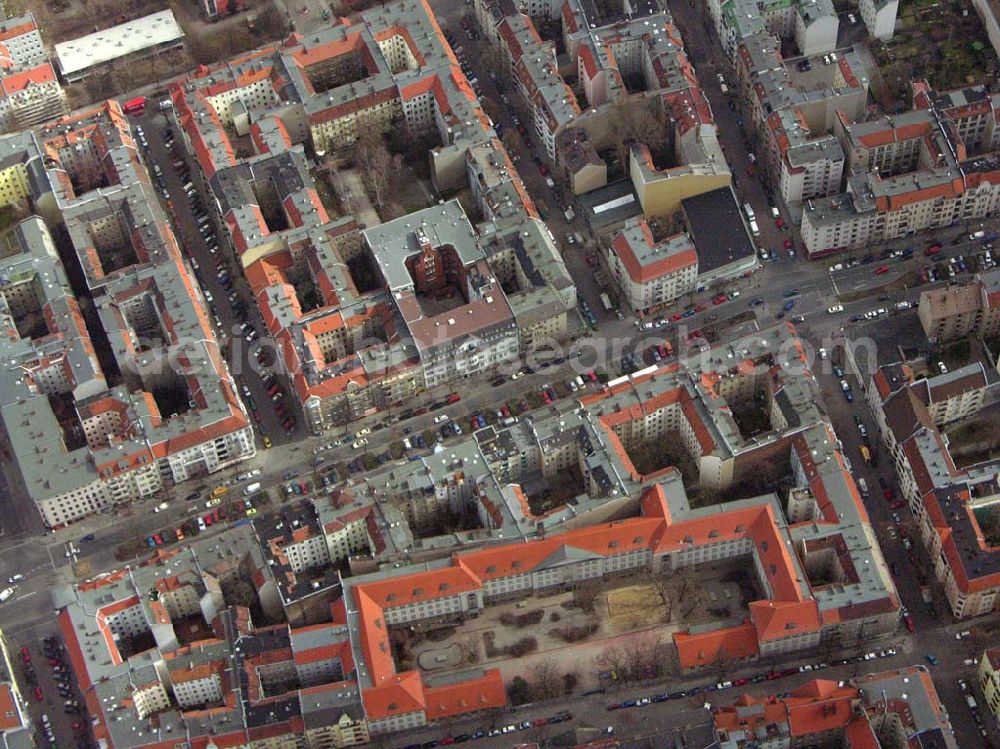 Aerial image Berlin/ Neukölln - Blick auf die Wohngebiete im Bereich Sonnenallee, Weichselstraße, Pannierstraße, Fuldastraße und Reuterstraße in Berlin - Neukölln.