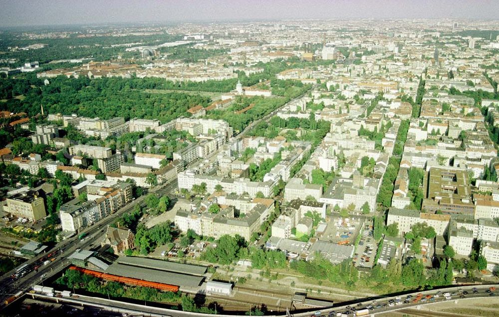 Aerial image Berlin - Wohngebiet Sophie-Charlotte-Straße in Berlin-Charlottenburg.