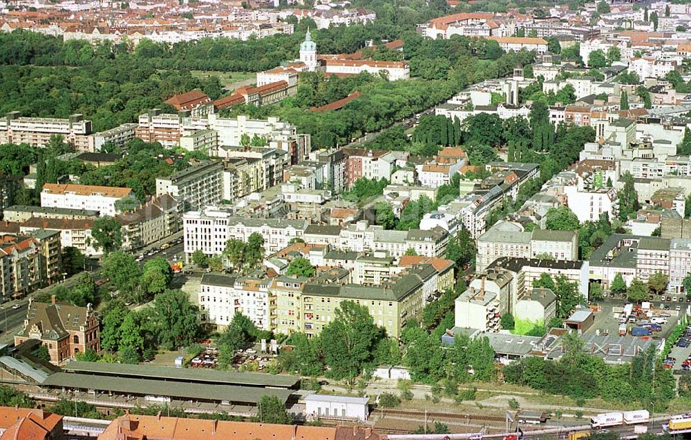 Aerial photograph Berlin - Wohngebiet Sophie-Charlotte-Straße in Berlin-Charlottenburg.