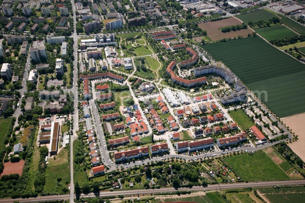 Aerial photograph Wiesbaden - Residential area at the Castellumstrasse in the borough Mainz-Kastel in Wiesbaden in Hesse