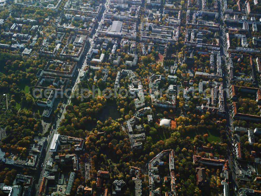 Aerial image Berlin - Housing area in the district Tempelhof-Schoeneberg nearby the roads Tempelhofer Damm and Manteuffelstrasse aswell as the parks Bosepark , Lehnepark and Alter Park in the city in Berlin in Germany