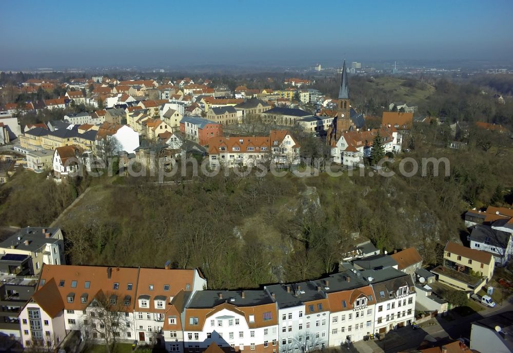 Aerial photograph Halle / Saale - Residential area on the banks of the Saale in Kroellwitz district in Halle (Saale) in Saxony-Anhalt