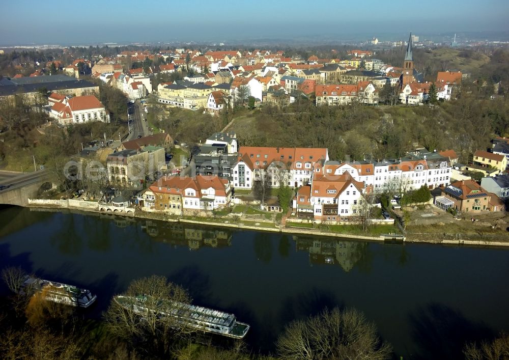 Halle / Saale from the bird's eye view: Residential area on the banks of the Saale in Kroellwitz district in Halle (Saale) in Saxony-Anhalt