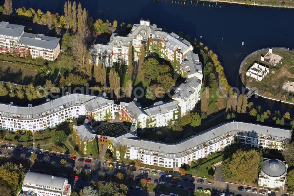 Berlin from the bird's eye view: Residential area of the multi-family house settlement on Tegeler Hafen in the district Reinickendorf in Berlin, Germany