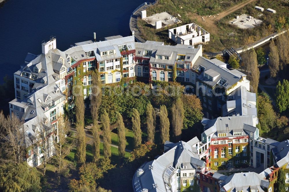 Berlin from the bird's eye view: Residential area of the multi-family house settlement on Tegeler Hafen in the district Reinickendorf in Berlin, Germany