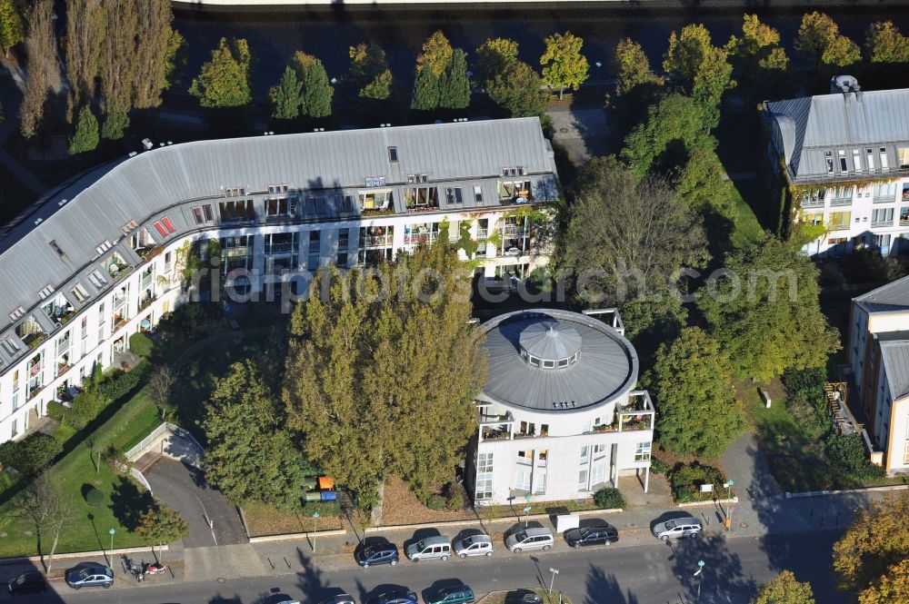 Aerial photograph Berlin - Residential area of the multi-family house settlement on Tegeler Hafen in the district Reinickendorf in Berlin, Germany